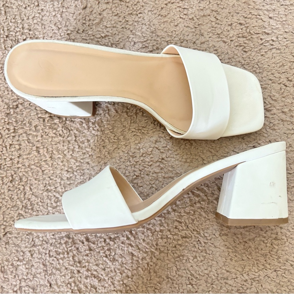 Windsor White heels! US 8.5